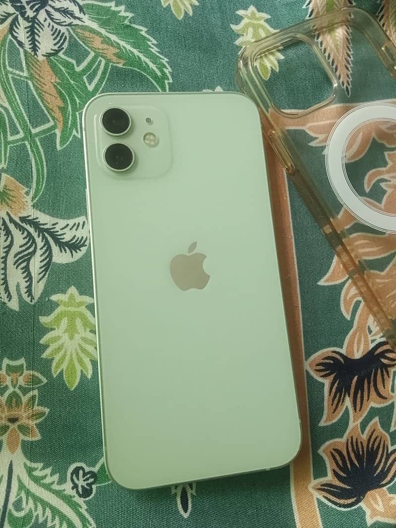 Apple iPhone 12 1