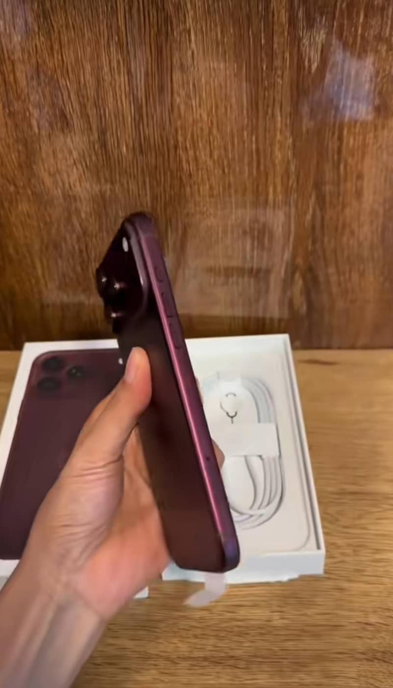 Apple iPhone 18 Pro Max 2
