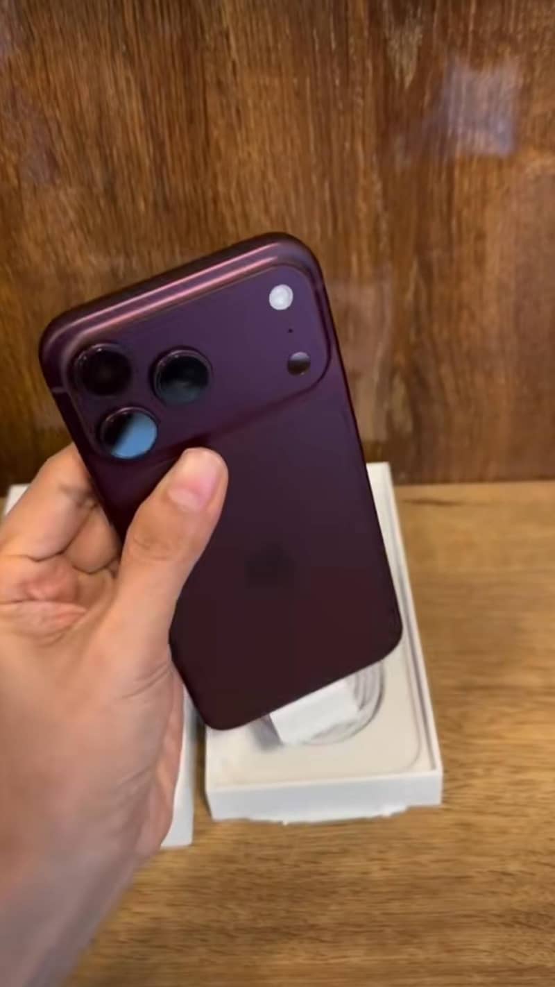 Apple iPhone 18 Pro Max 3