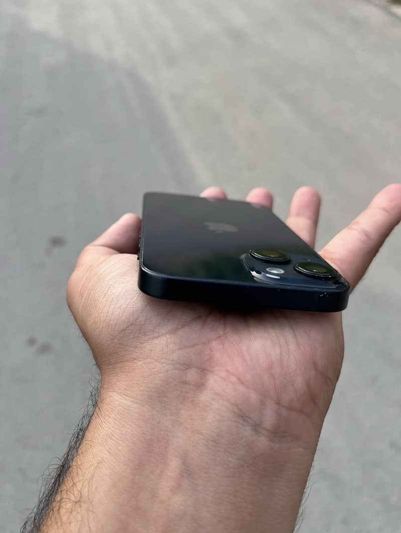 Apple iPhone 14 1