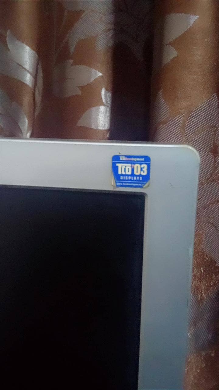 16 inch lcd 1