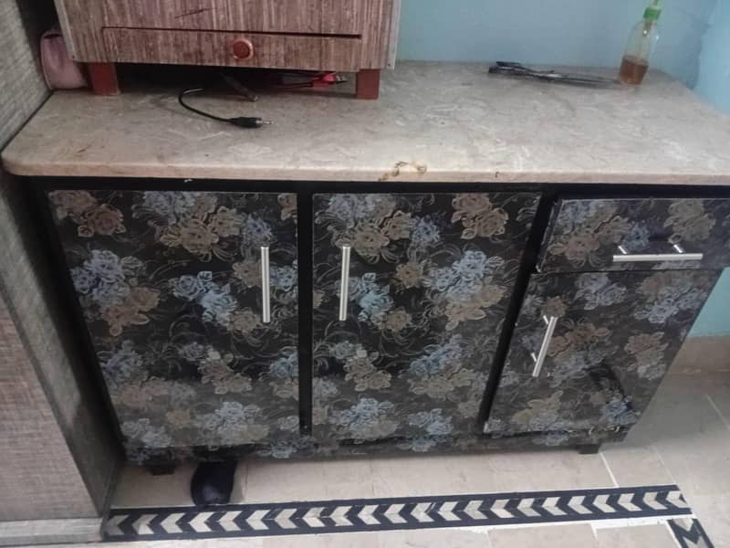 bed almari 7
