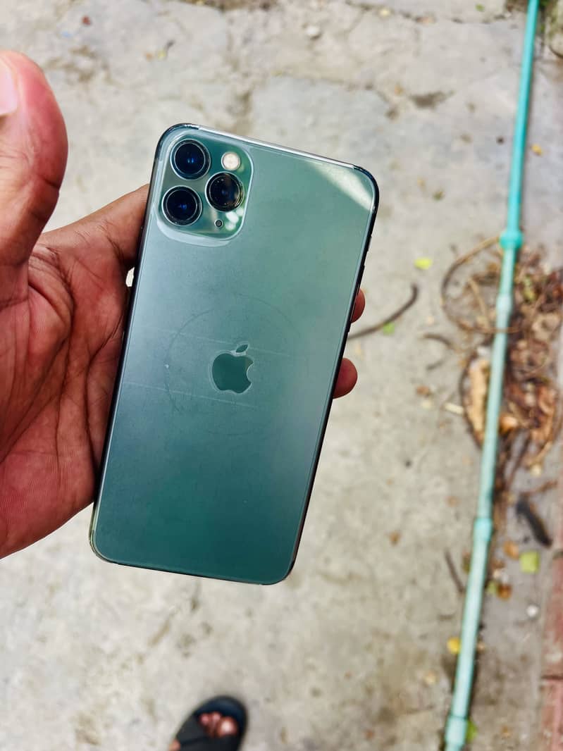 Apple iPhone 11 Pro Max 0