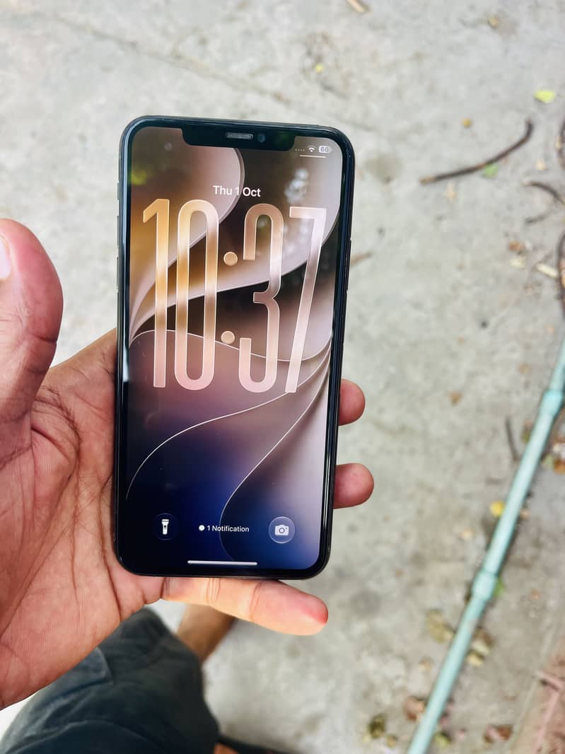 Apple iPhone 11 Pro Max 3