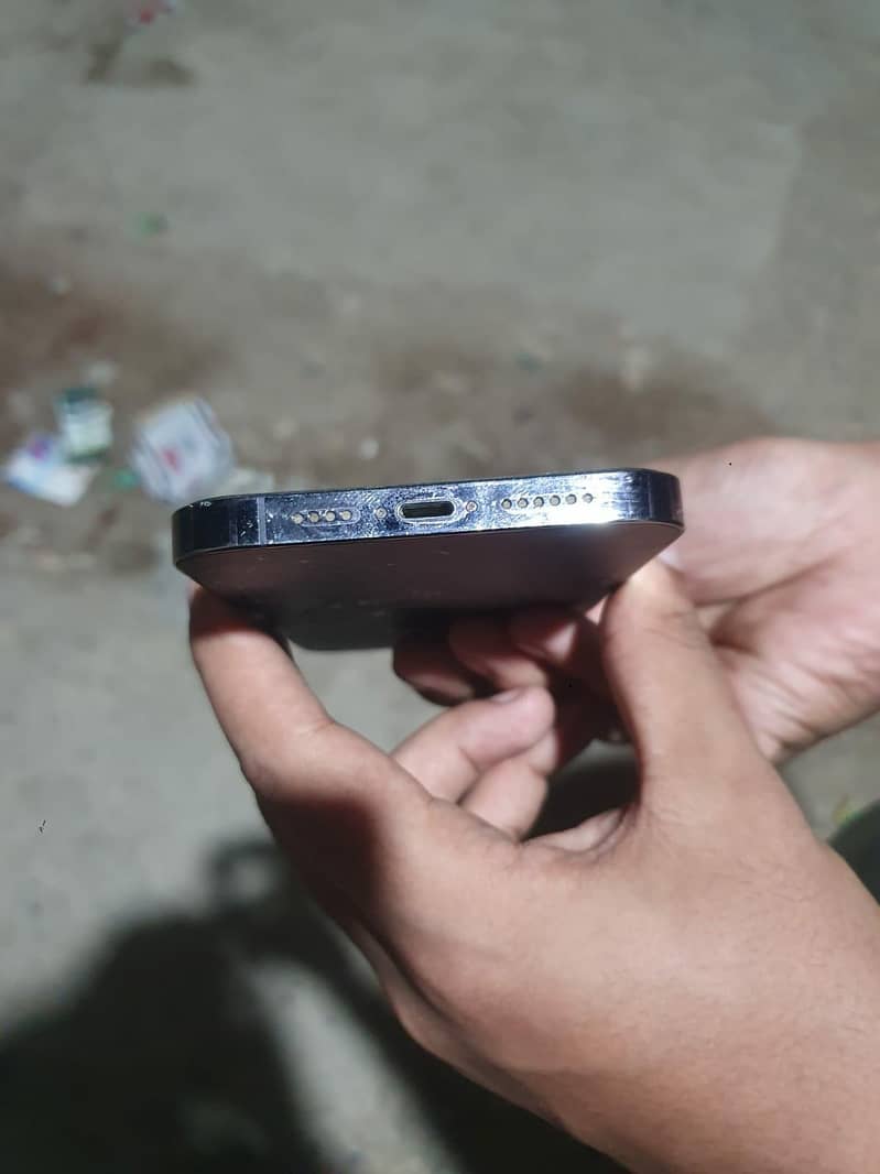 Apple iPhone 14 Pro Max 4