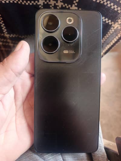 Infinix Hot 40 Pro