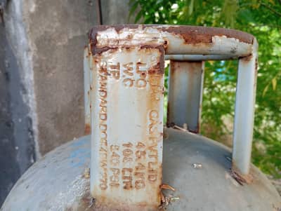 45.5 KG Capacity LPG Cylinder Available for Sale