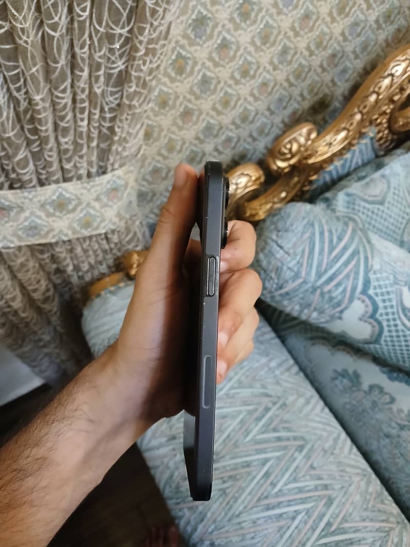 Apple iPhone 14 Pro Max 2
