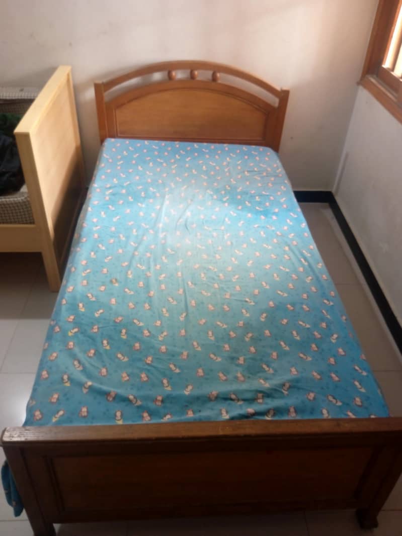 Single Bed without mattress 0