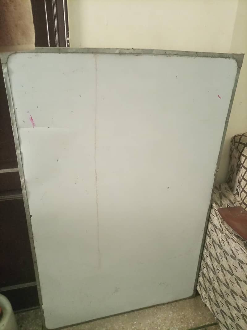 white board 0