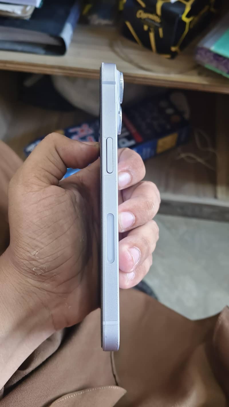 Apple iPhone 14 7