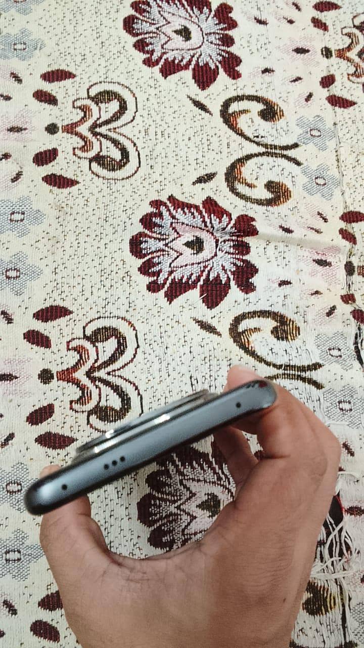 Xiaomi Redmi Note 14 Pro Plus 2