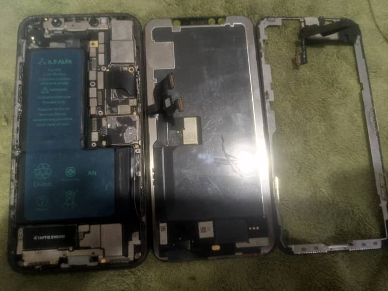 Apple iPhone X 1