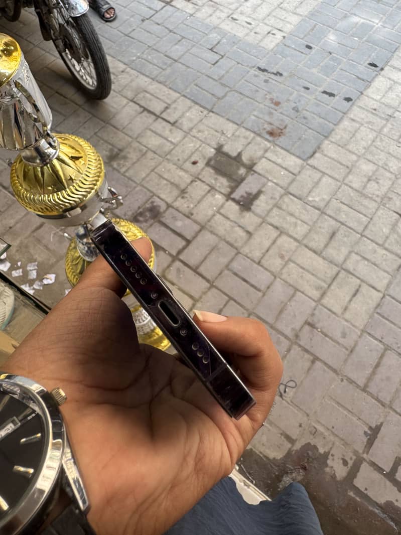 Apple iPhone 14 Pro 7