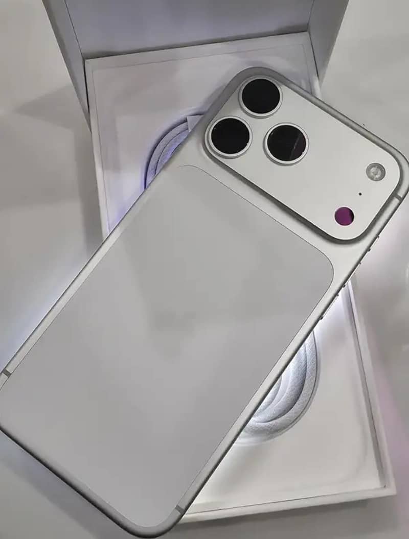 Apple iPhone 17 Pro Max 3