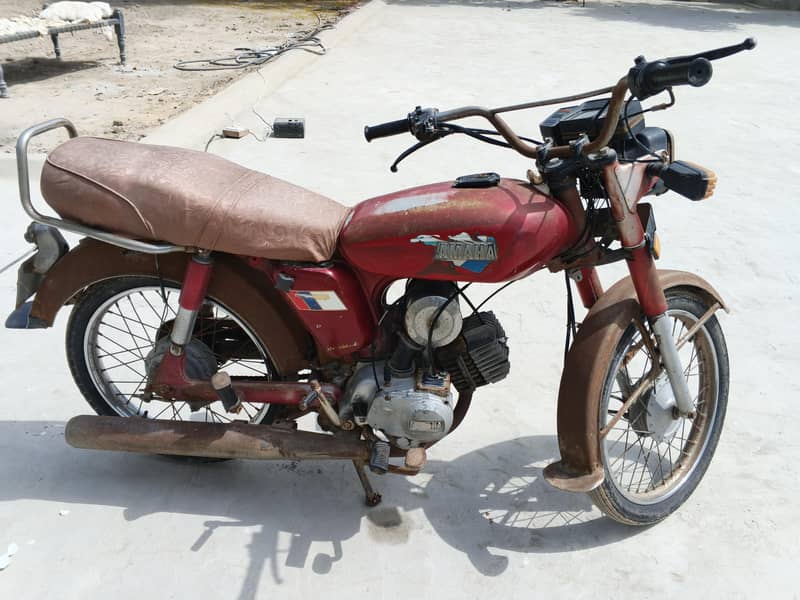 Yamaha 1
