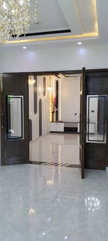 10 Marla Brand New Ultra Modern House For Sale In LDA Avenue-1.
