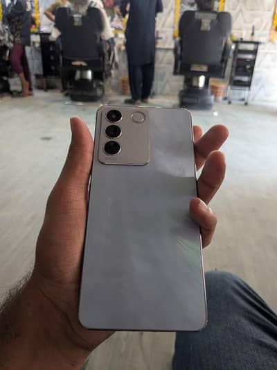Vivo V27e