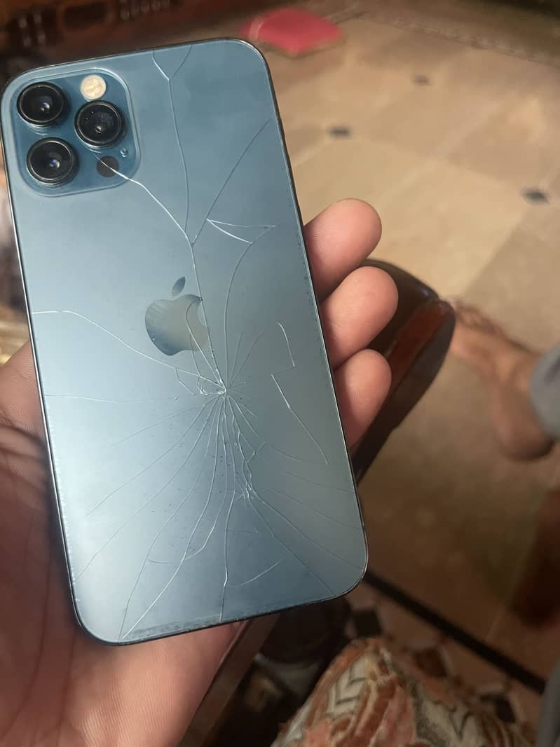 Apple iPhone 12 Pro 2