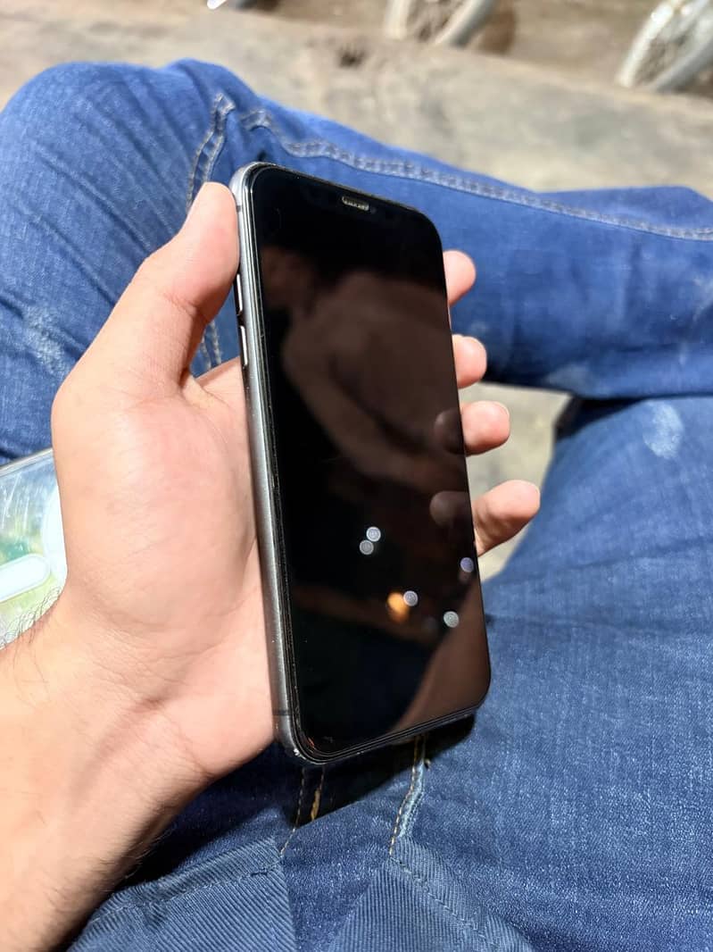 Apple iPhone 11 5