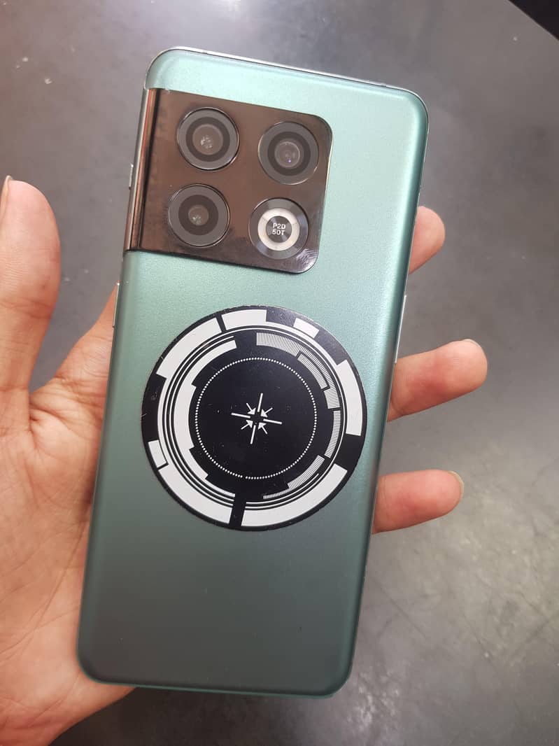 One Plus 10 Pro 3