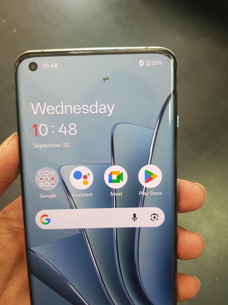 One Plus 10 Pro 4