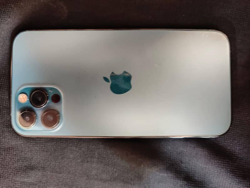 Apple iPhone 12 Pro 4