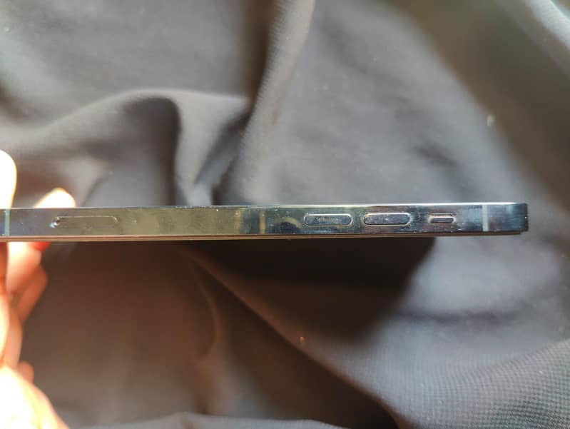 Apple iPhone 12 Pro 6