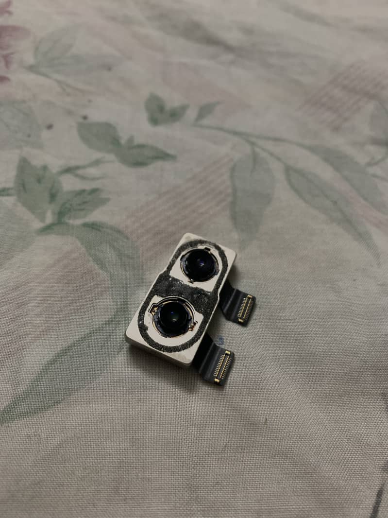 Apple iPhone X for parts (dead) 1