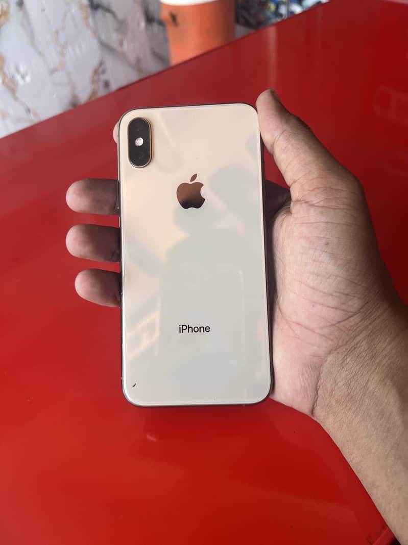 Apple iPhone XS 7