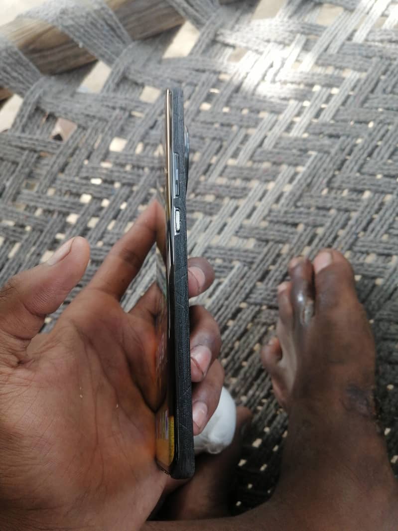 Tecno Spark 20 Pro Plus 2