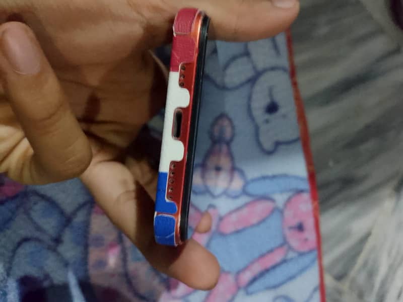 Apple iPhone 12 7