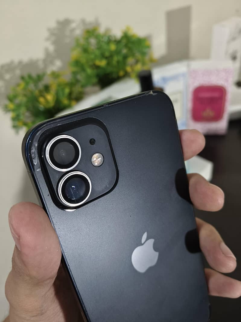 Apple iPhone 12 2