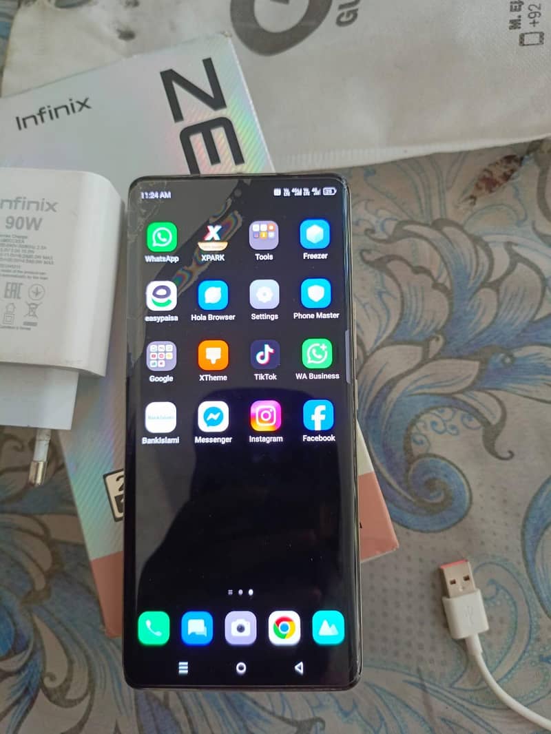 Infinix Zero 30 3