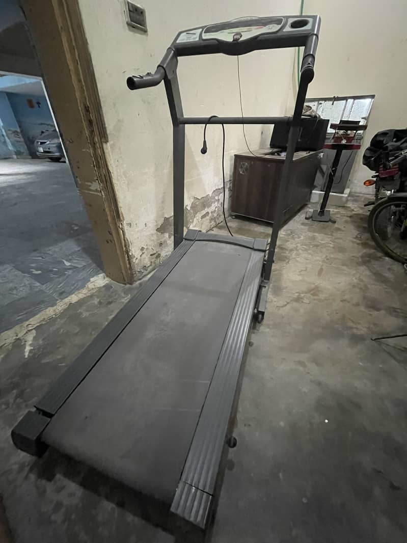 Electric treadmill 0