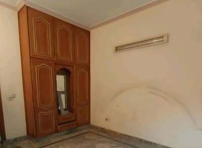 Ready To sale A Prime Location House 10 Marla In Allama Iqbal Town - Raza Block Lahore