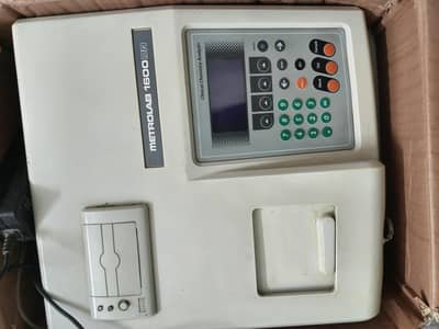 chemistry analyser 1600 DR munasib rate