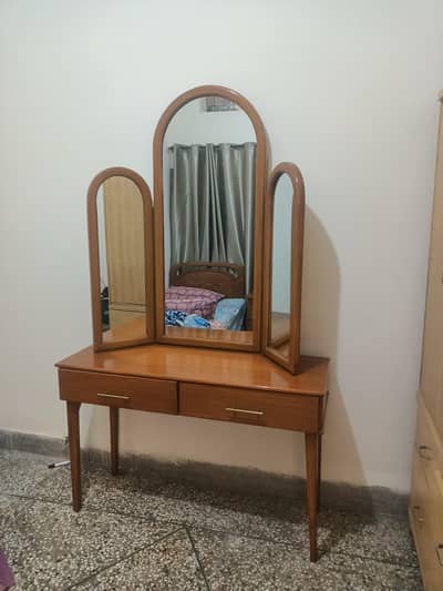Dresser With Drawers Victoria Style
