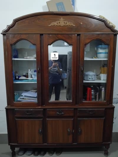 Wardrobe for sale in faisalabad canal road 204 chak