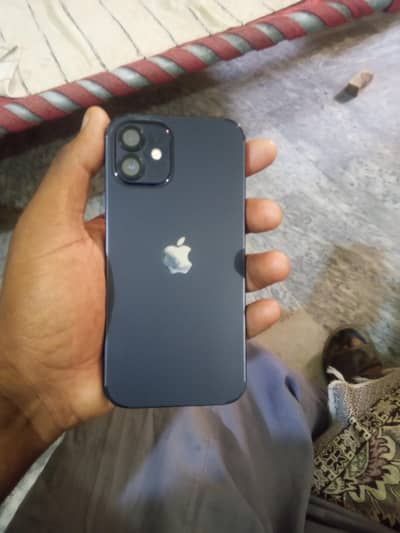 Apple iPhone 12