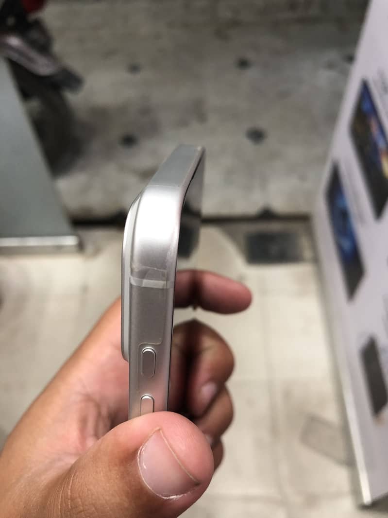 Apple iPhone 17 Pro Max 3