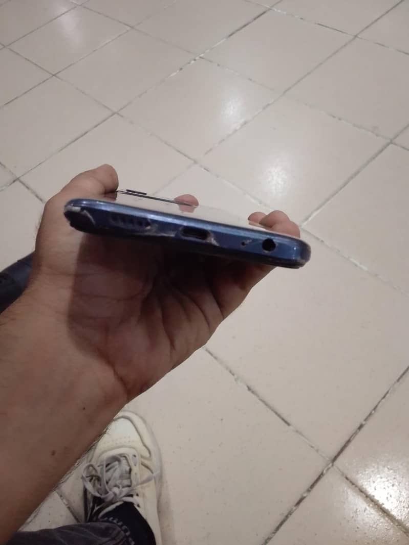Tecno Spark 8C 1