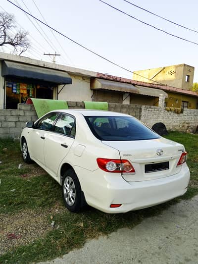 Toyota Corolla XLI 2012 model Islamabad number