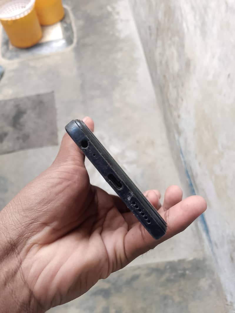 Tecno Spark 10 4