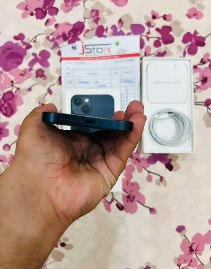 iphone 13 with box 2