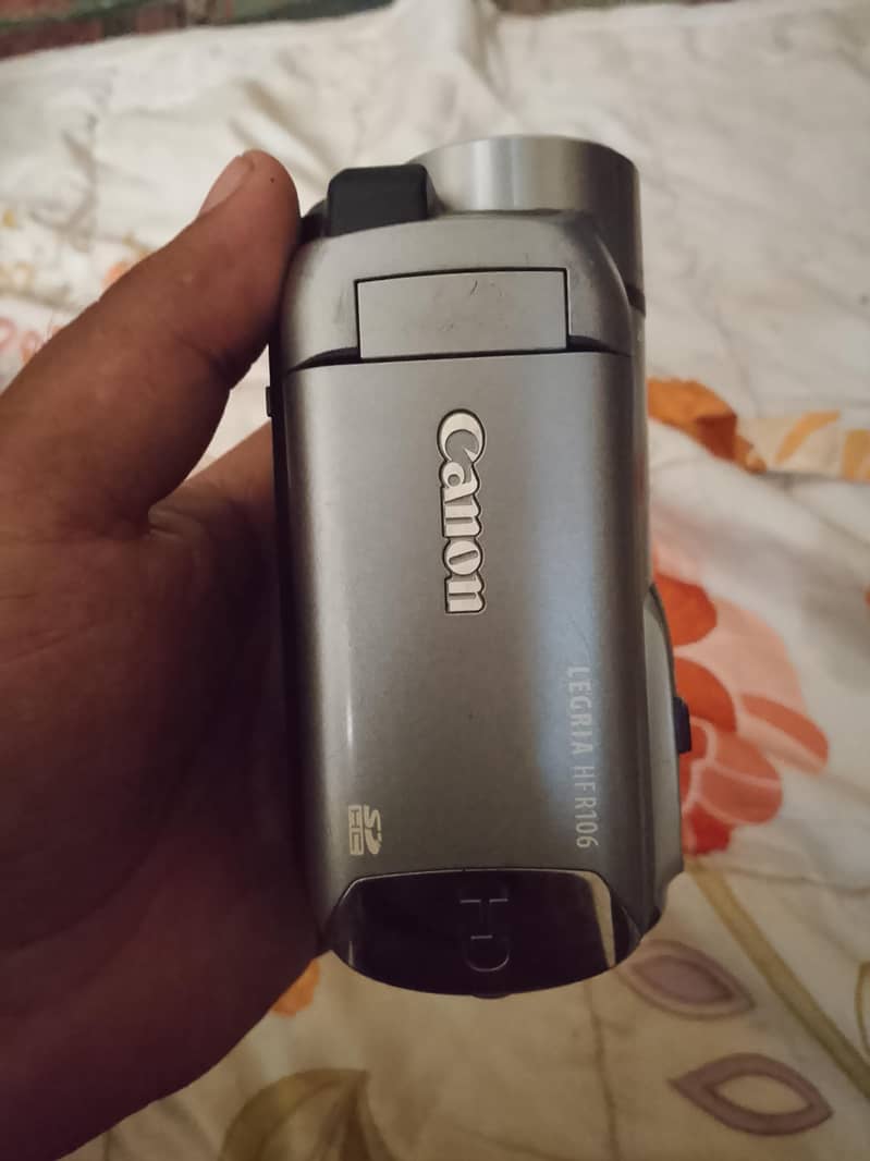 Canon camera 3