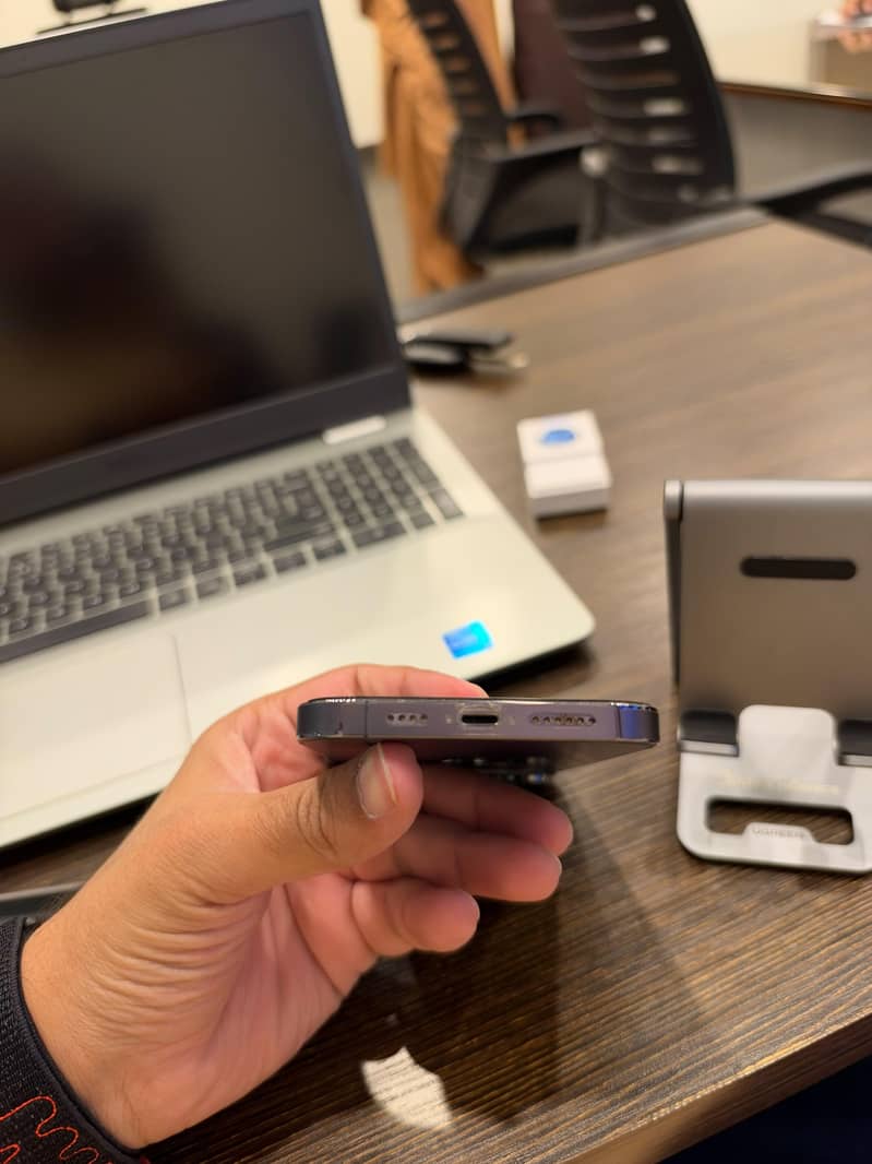 Apple iPhone 14 Pro Max 5