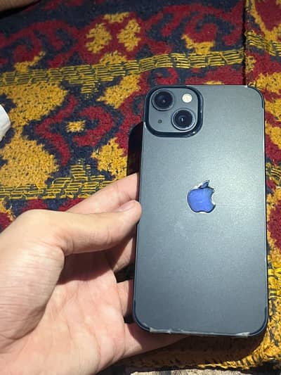 Apple iPhone 13