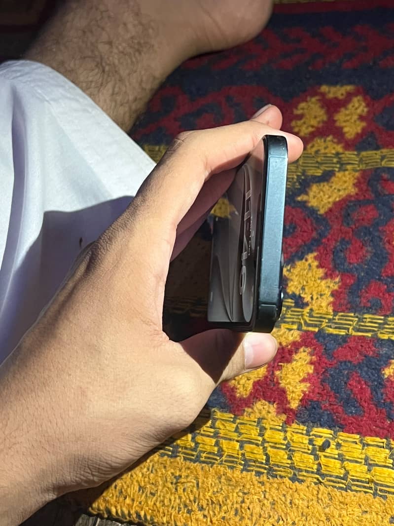 Apple iPhone 13 1