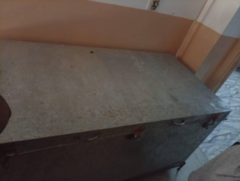 Full size trunk 1